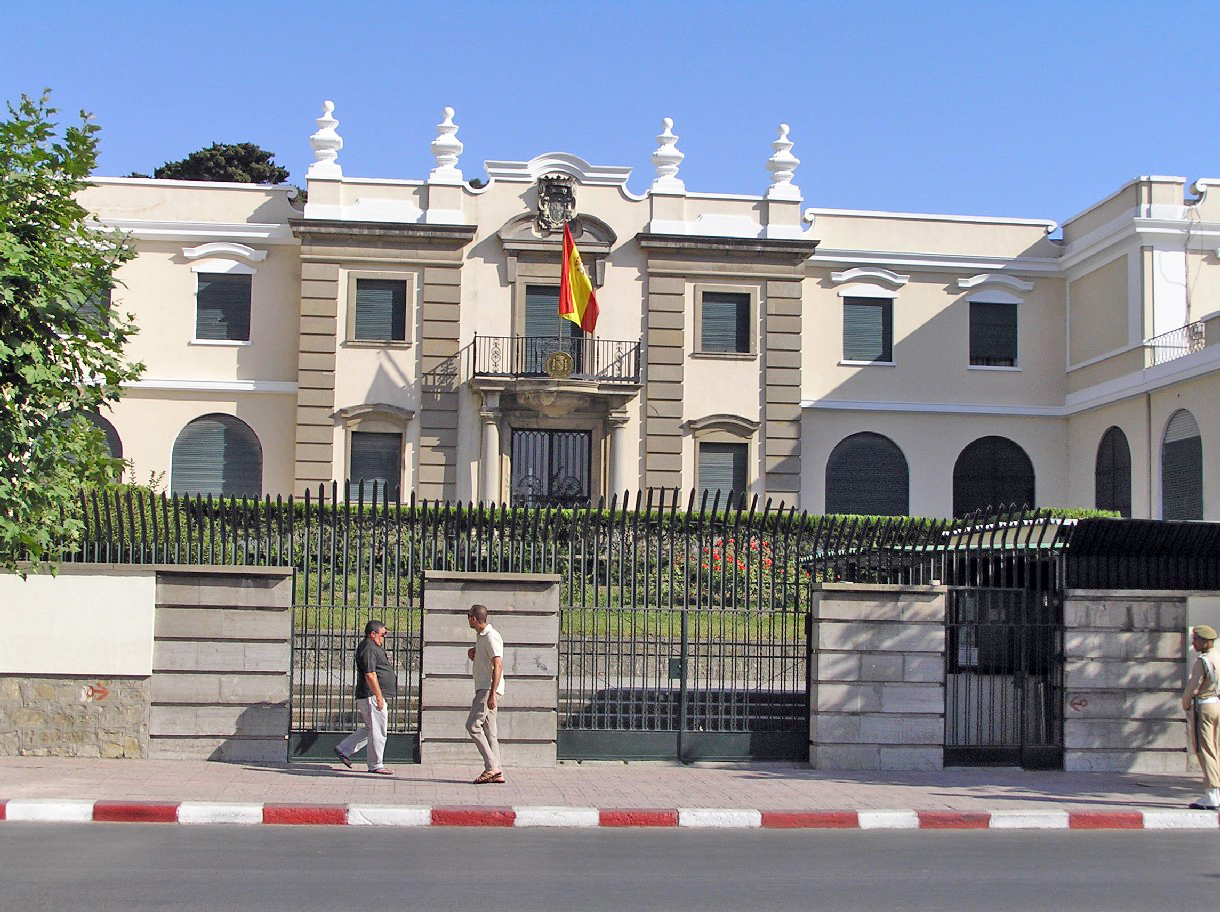 Fachada de un consulado